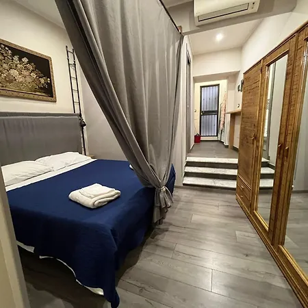 Station House Riccardo Apartment