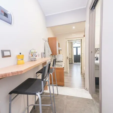 Apartment Station House Riccardo