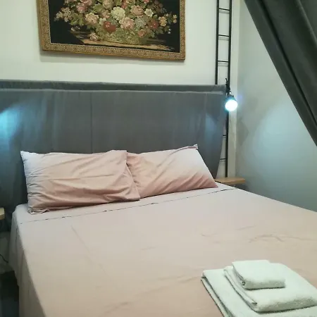 Station House Riccardo Apartment Catania